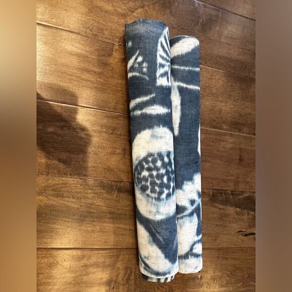 Anthropologie Kauai Botanical Wallpaper - Picture 3 of 4